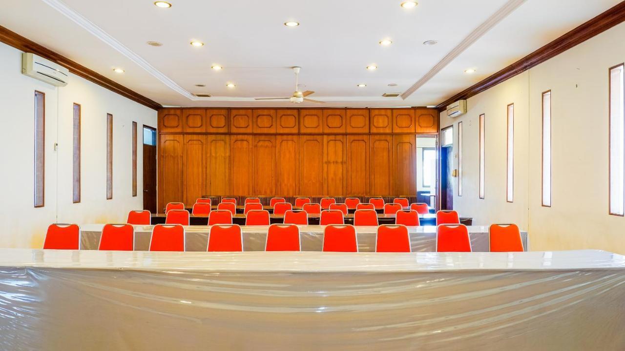 Capital O 1616 Setiabudhi Indah Hotel Bandung Buitenkant foto